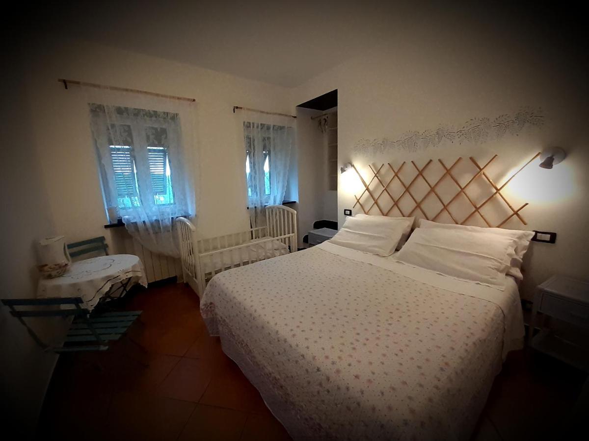 B&B I Glicini Vescina Exteriör bild