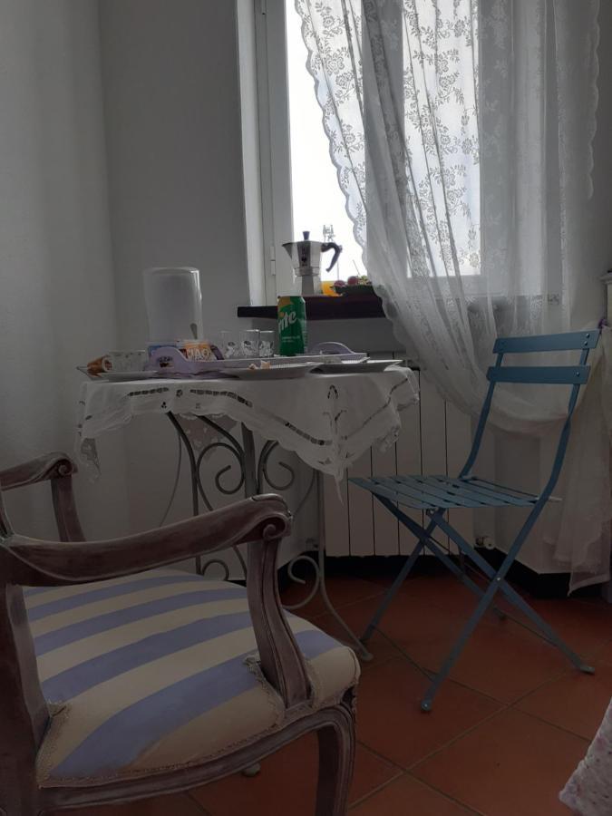 B&B I Glicini Vescina Exteriör bild
